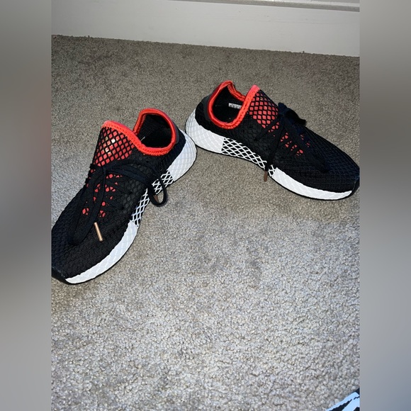 Youth Adidas Deerupt Sneakers - Picture 7 of 8